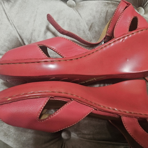 Shoes - Picture 11 of 12